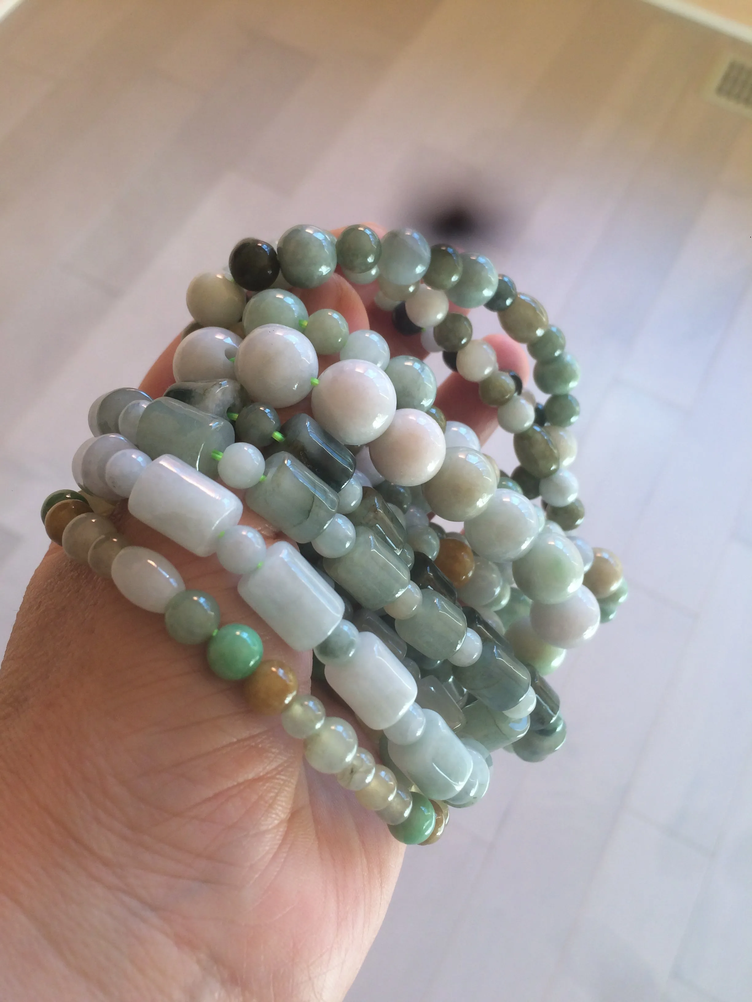 100% natural green/white type A jadeite jade bead bracelet AQ48