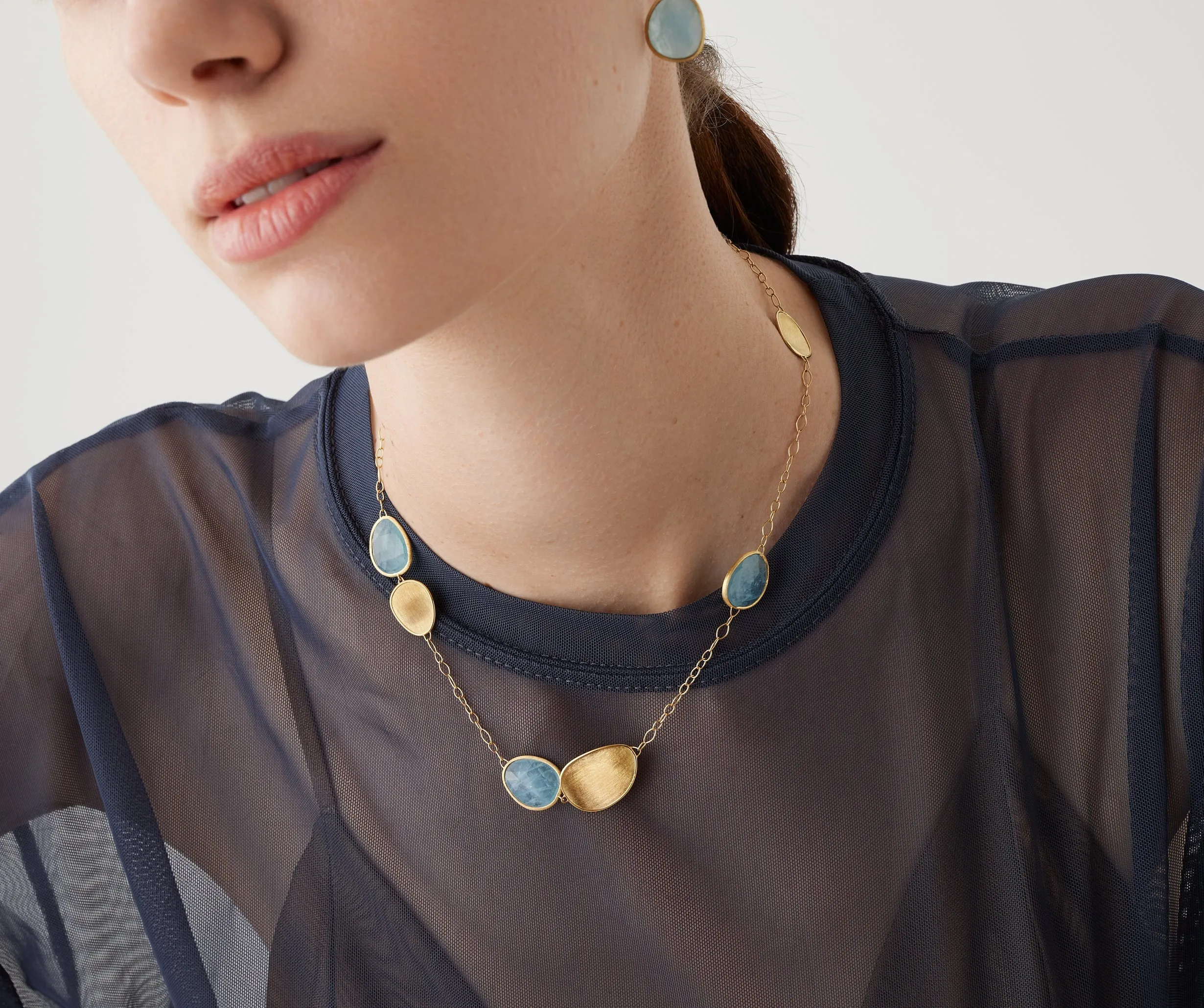 18K Yellow Gold Aquamarine Necklace