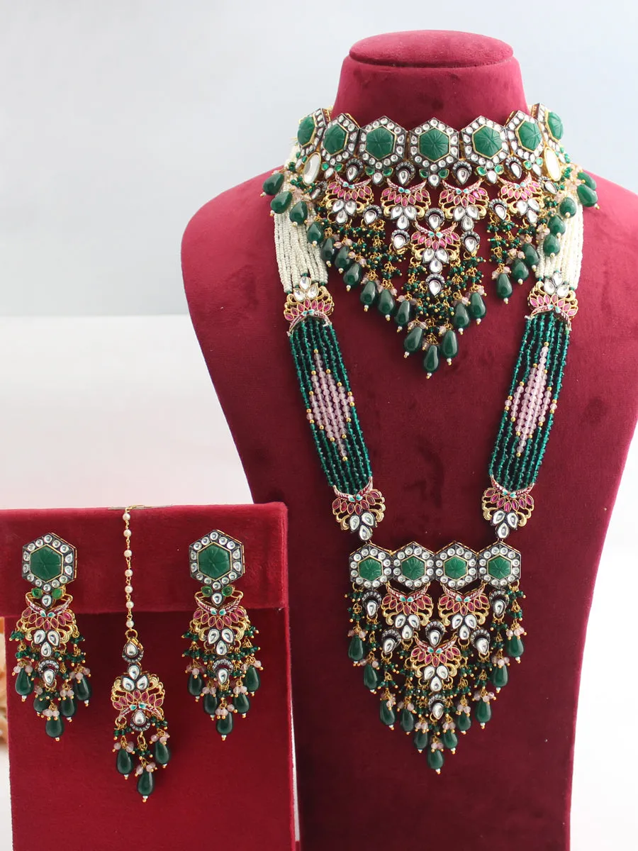 Anvi Layered Necklace Set