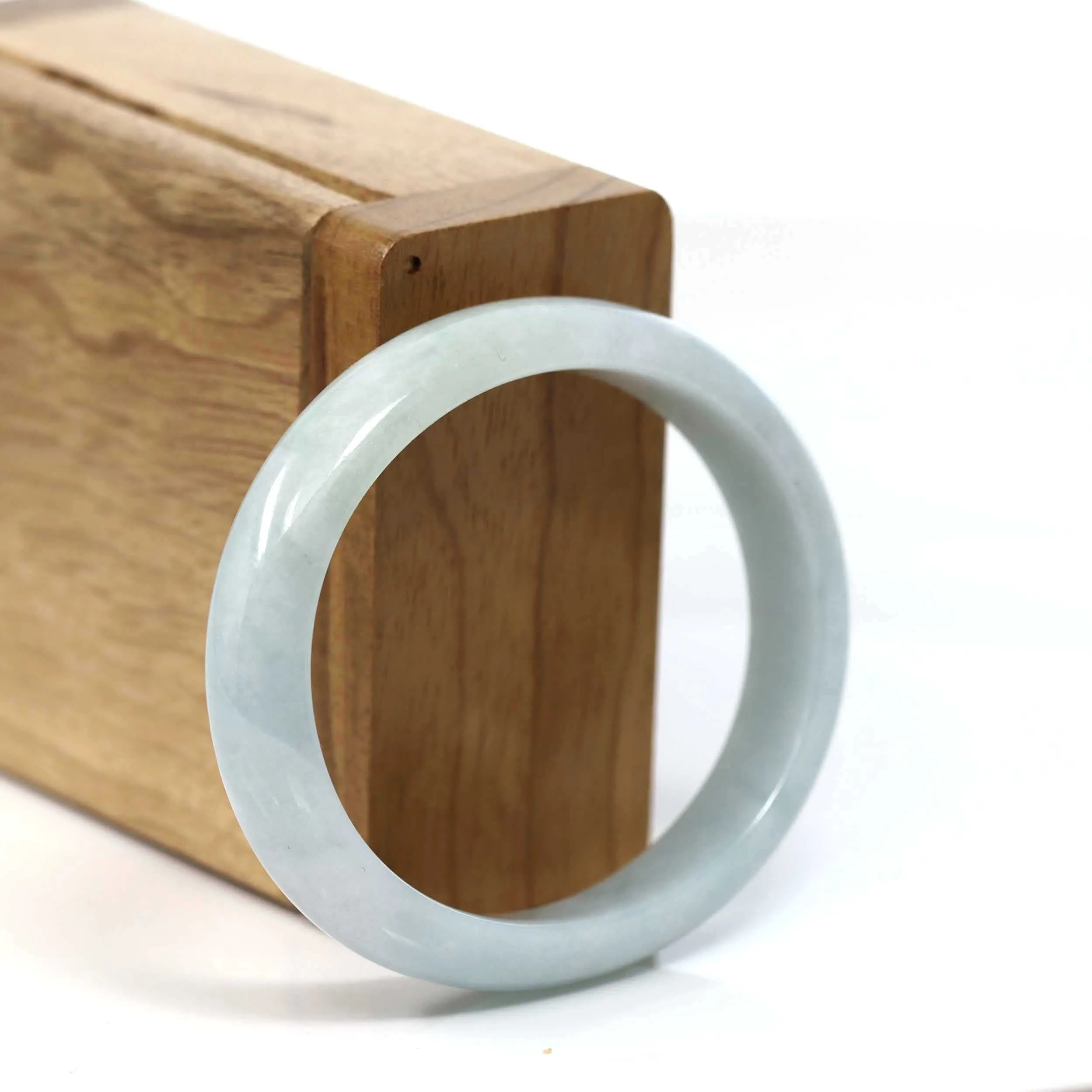 Baikalla "Classic Bangle" Natural Jadeite Jade Oval Bangle (56.30mm) #T222