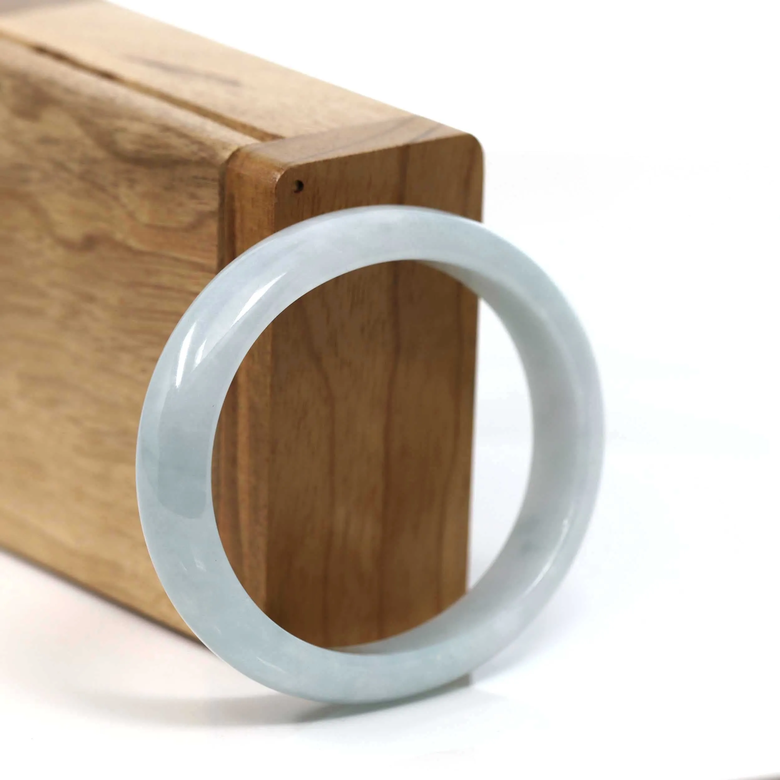 Baikalla "Classic Bangle" Whitish Lavender Natural Jadeite Jade Oval Bangle (57.49mm) #T223