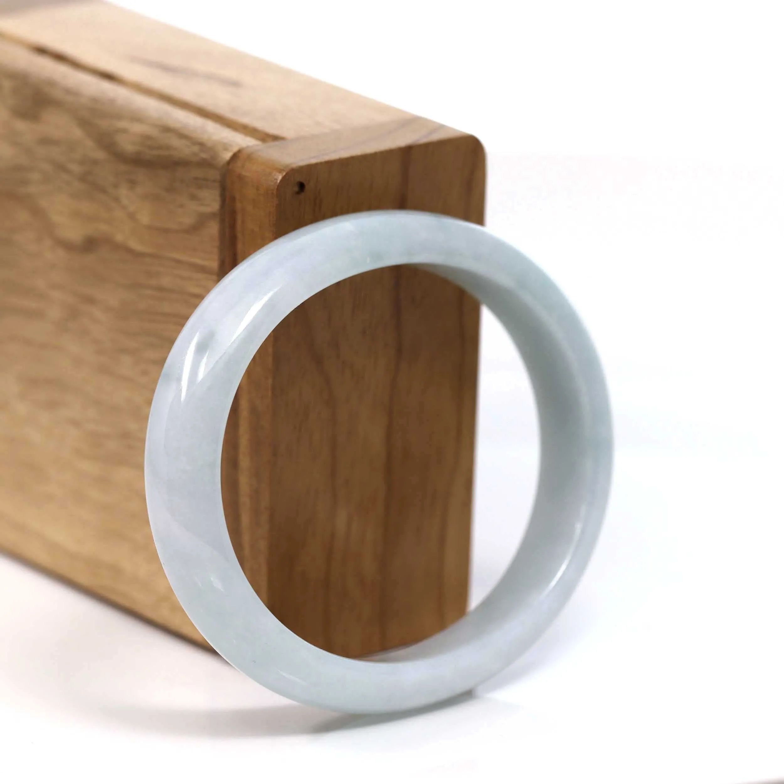 Baikalla "Classic Bangle" Whitish Lavender Natural Jadeite Jade Oval Bangle (57.49mm) #T223