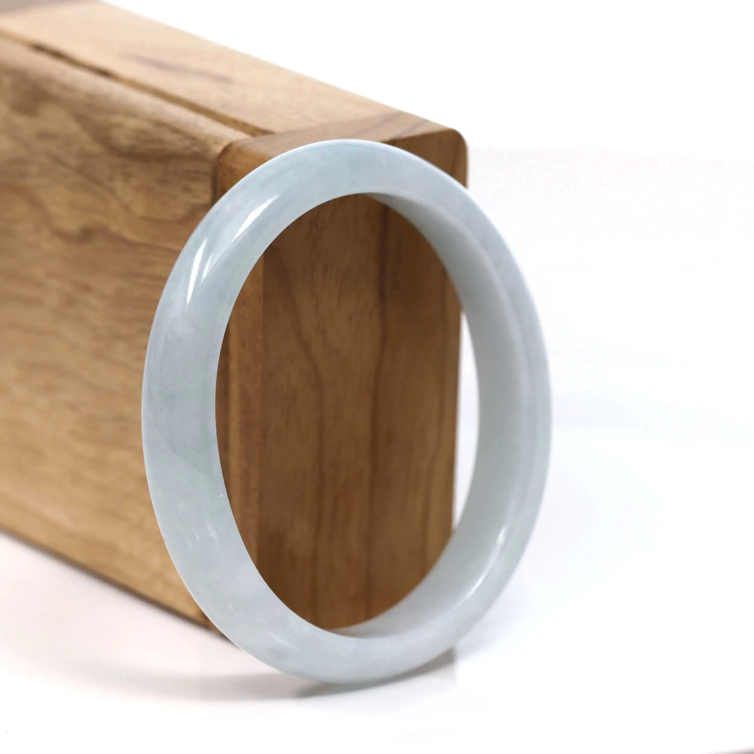 Baikalla "Classic Bangle" Whitish Lavender Natural Jadeite Jade Oval Bangle (57.49mm) #T223