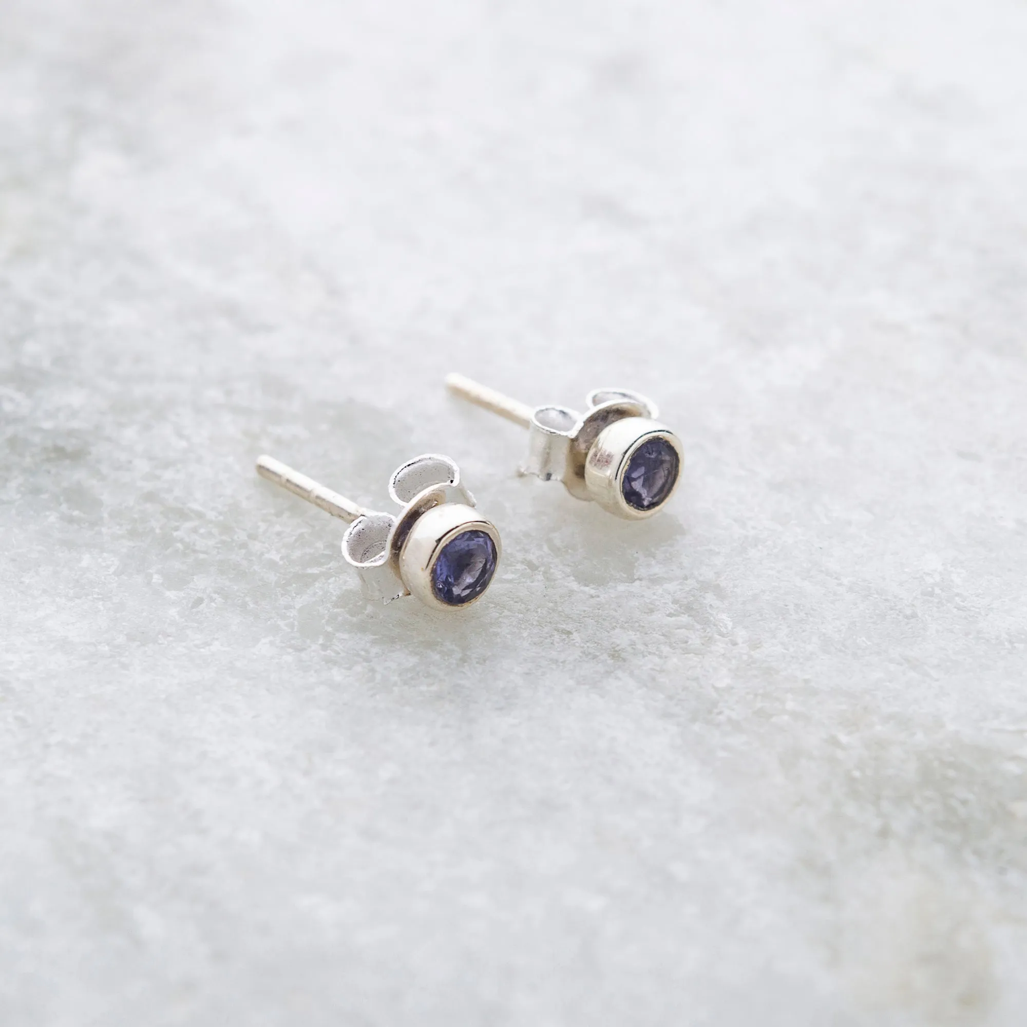 Bezel Stud, Iolite