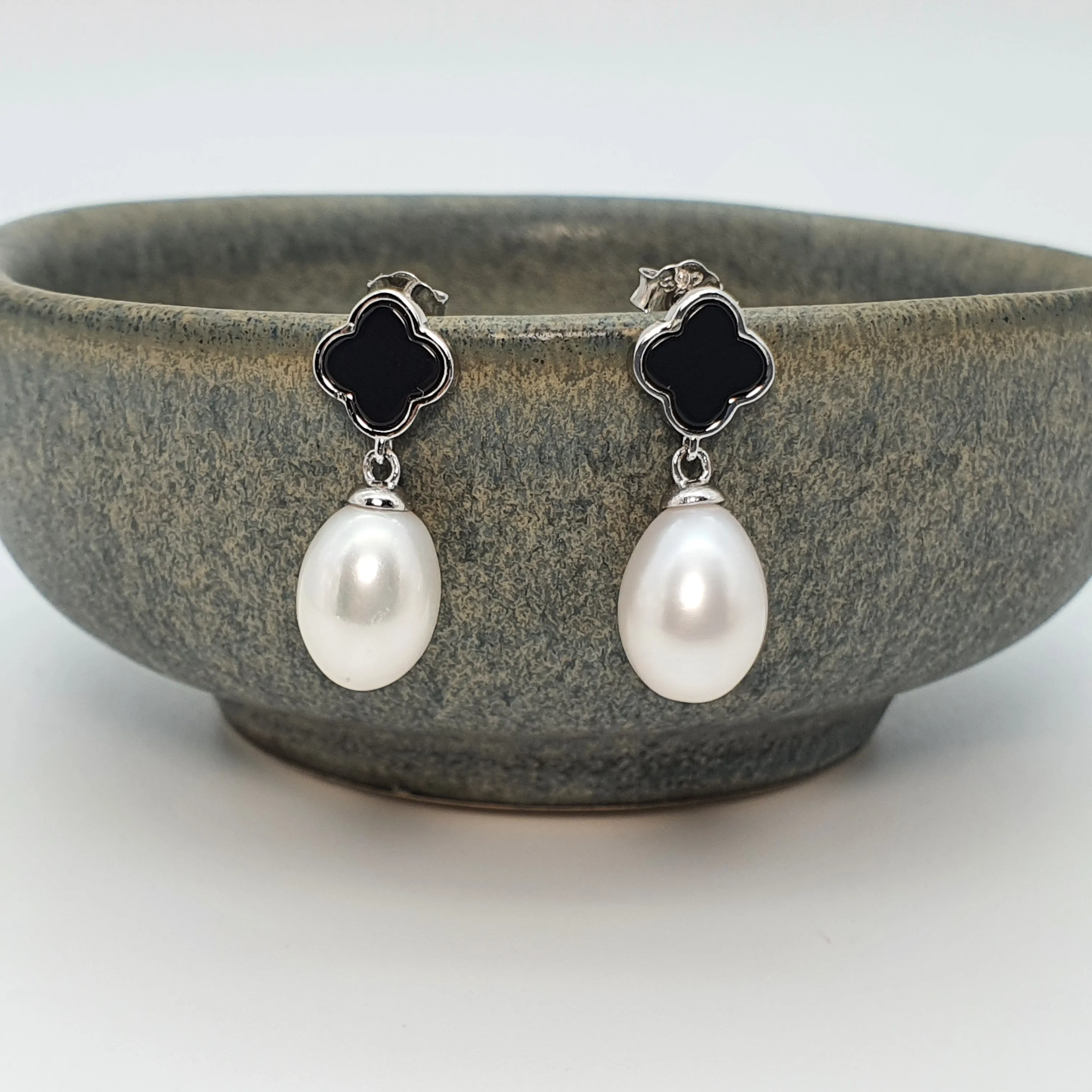 Black Agate Clover & Freshwater Pearl Drop Earring, Sterling Silver