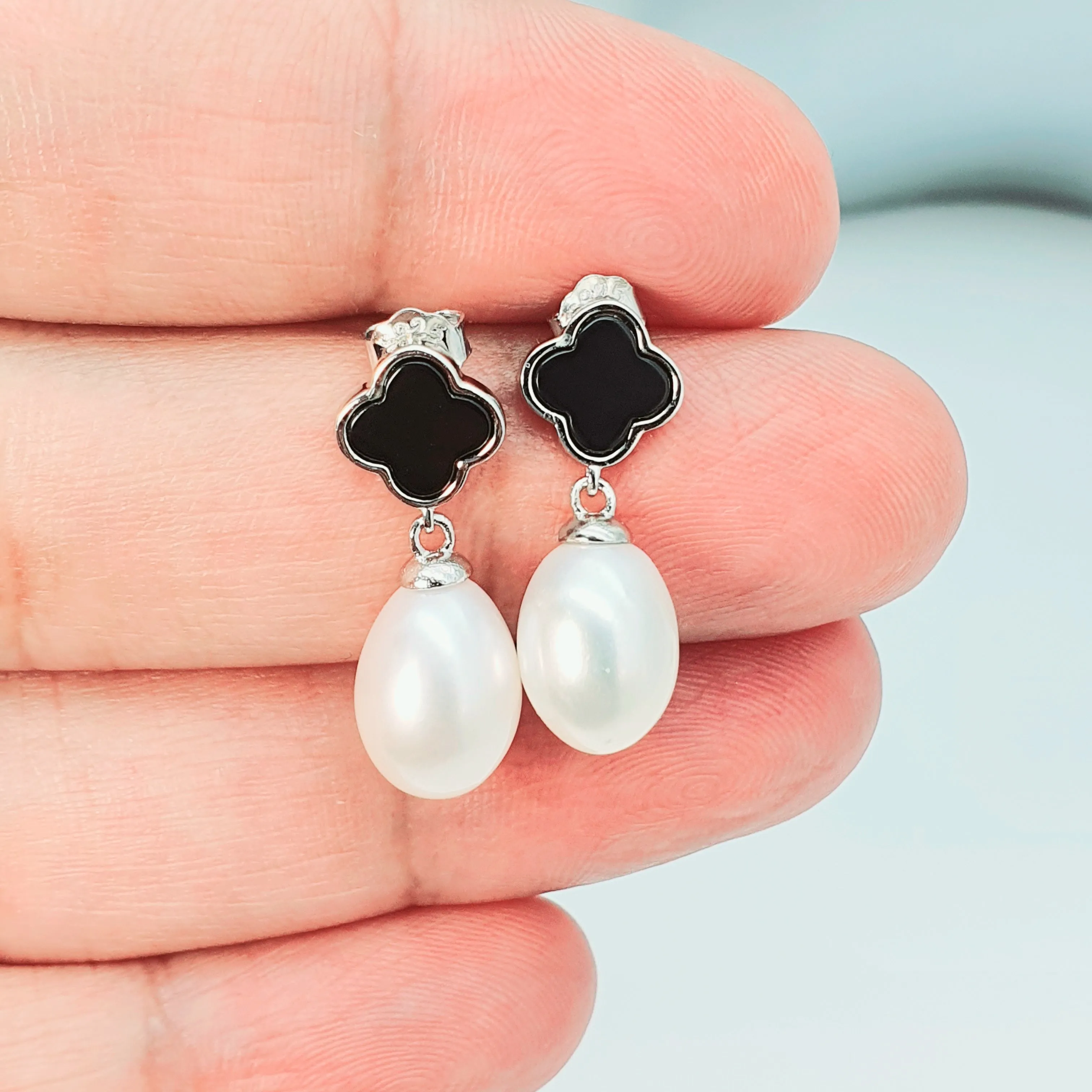 Black Agate Clover & Freshwater Pearl Drop Earring, Sterling Silver