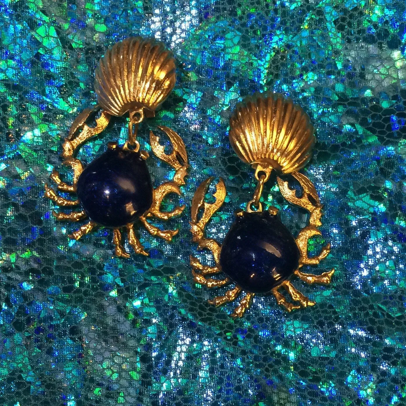 Blue enamel crab sealife earrings