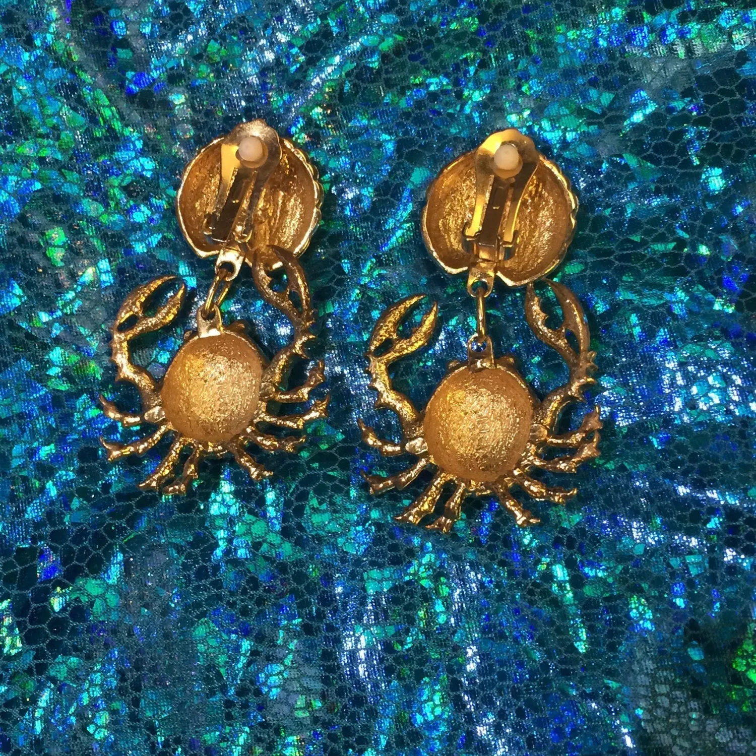 Blue enamel crab sealife earrings