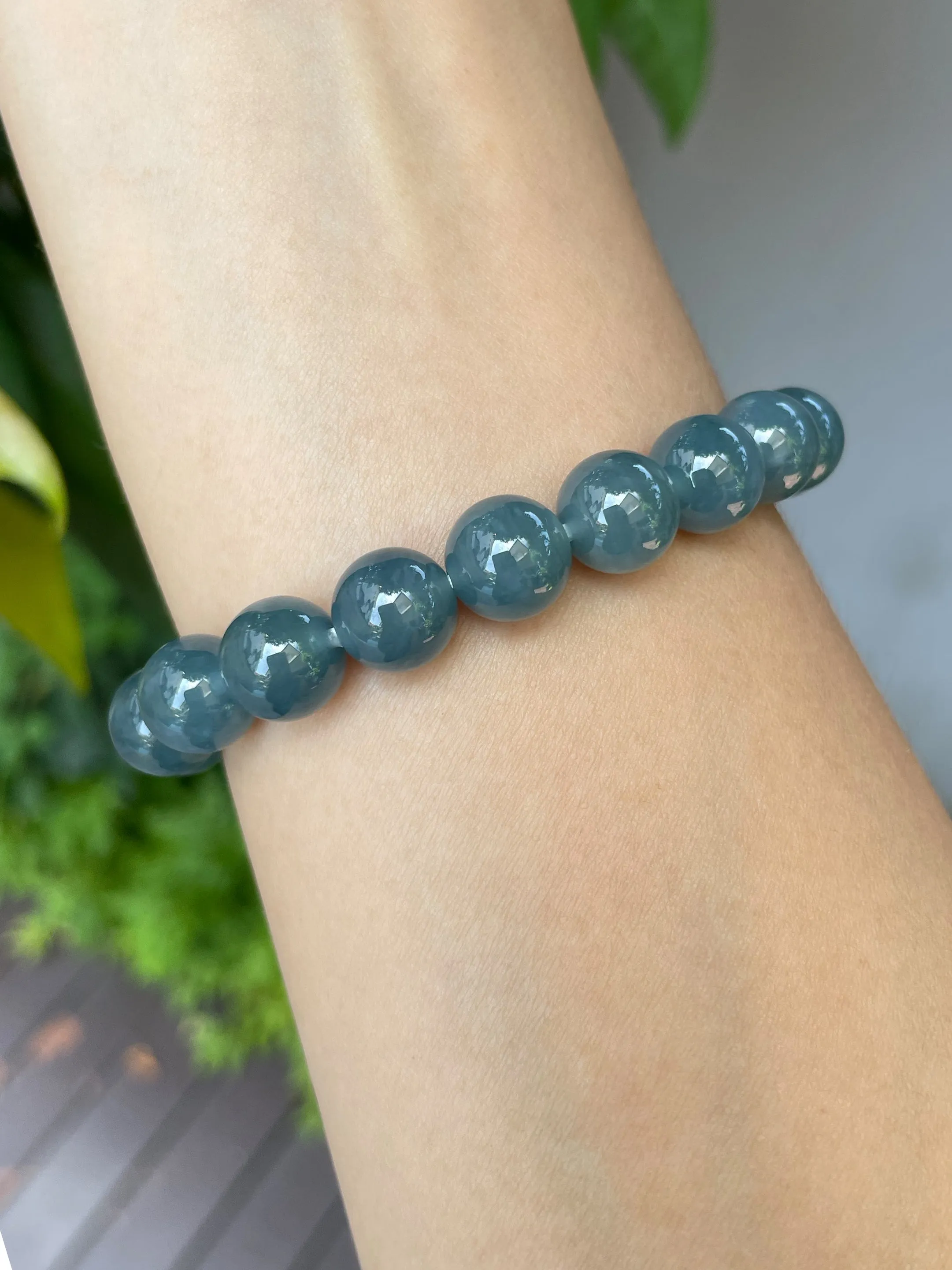 Blue Jade Bracelet - Round Beads (NJBA052)