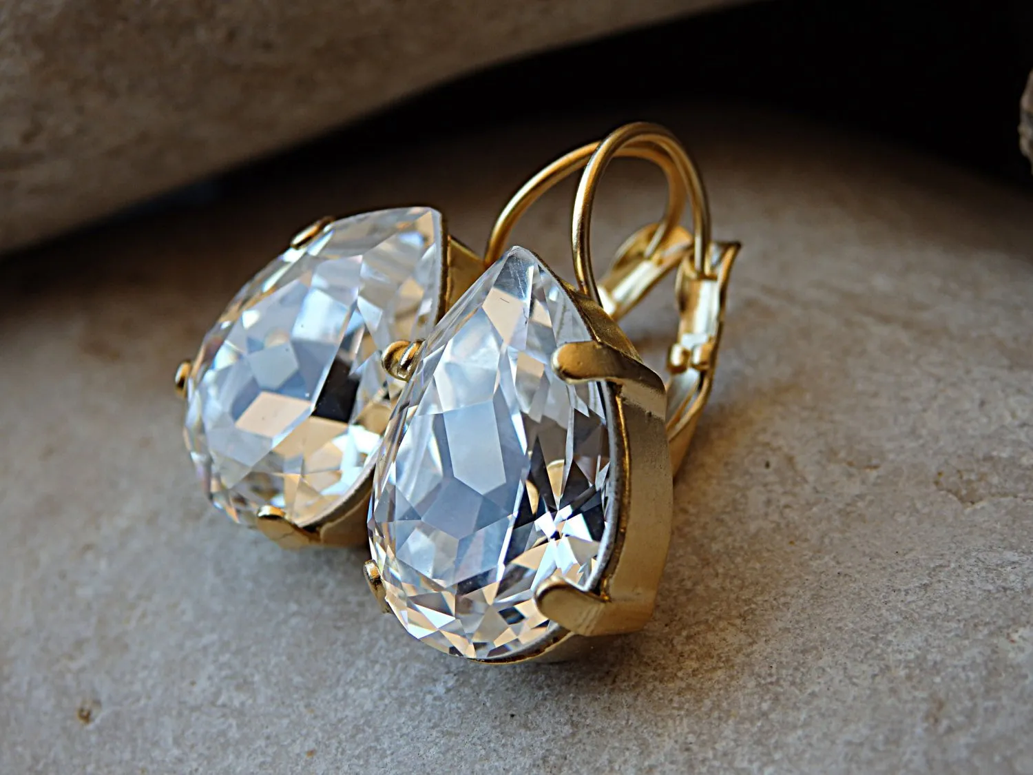 Clear Drop Earrings