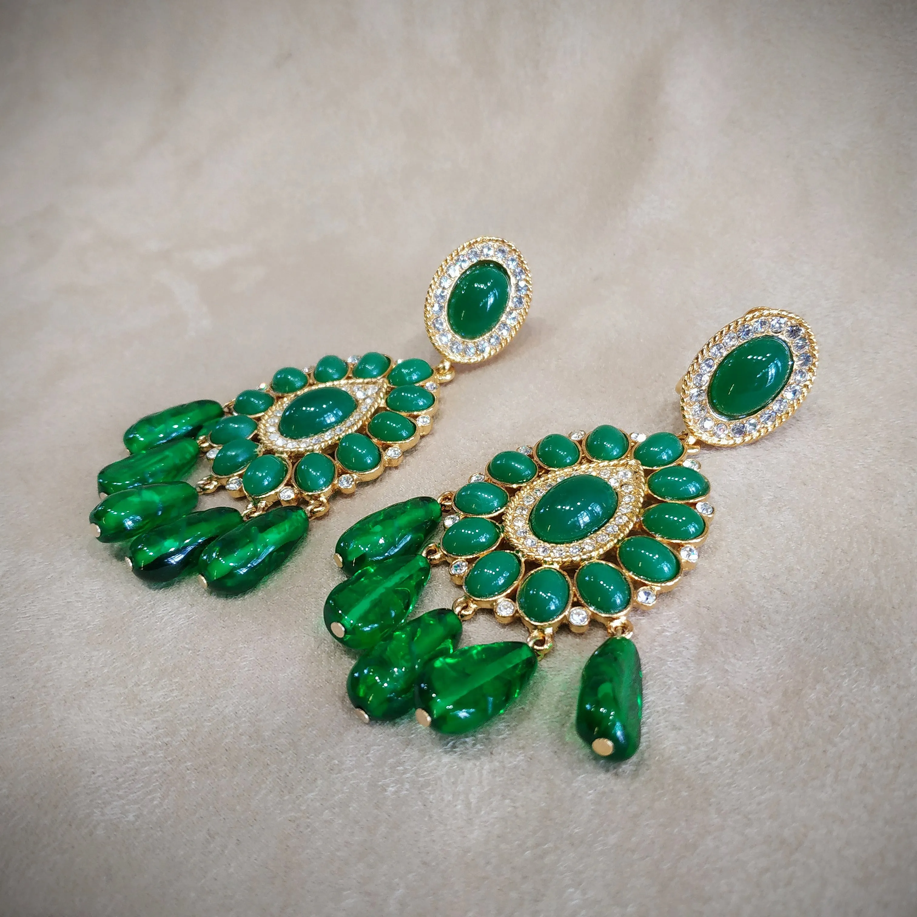 Kenneth Jay Lane. Jade Green glass Chandelier Vintage Clip on Earrings