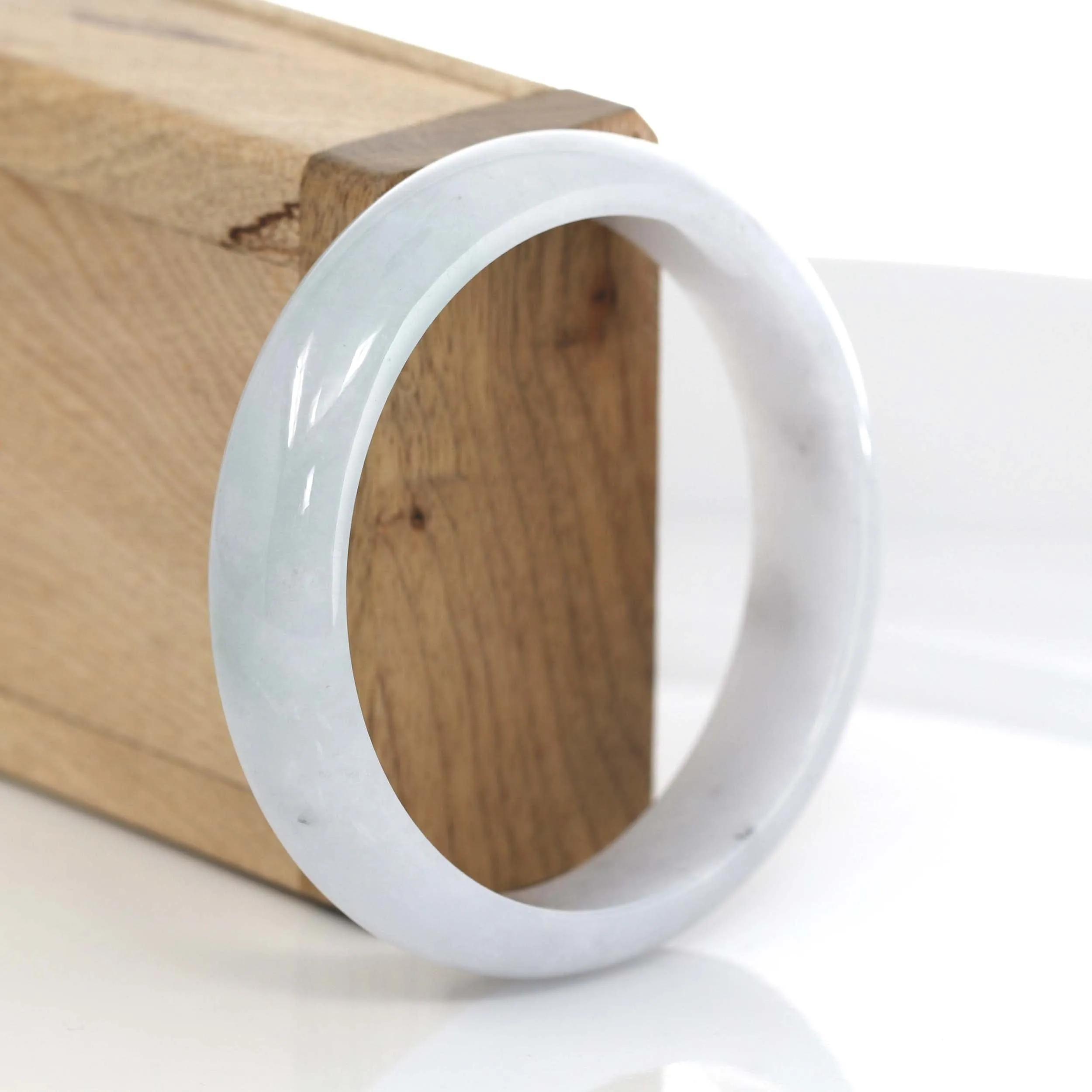 RealJade® Co. Classic Light Lavender Green Natural Burmese Jadeite Jade Bangle (58.04 mm) #639
