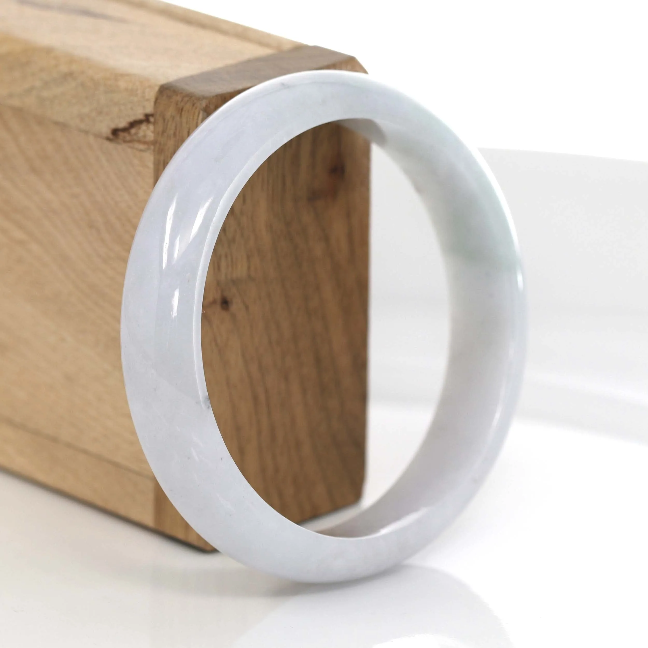 RealJade® Co. Classic Light Lavender Green Natural Burmese Jadeite Jade Bangle (58.04 mm) #639