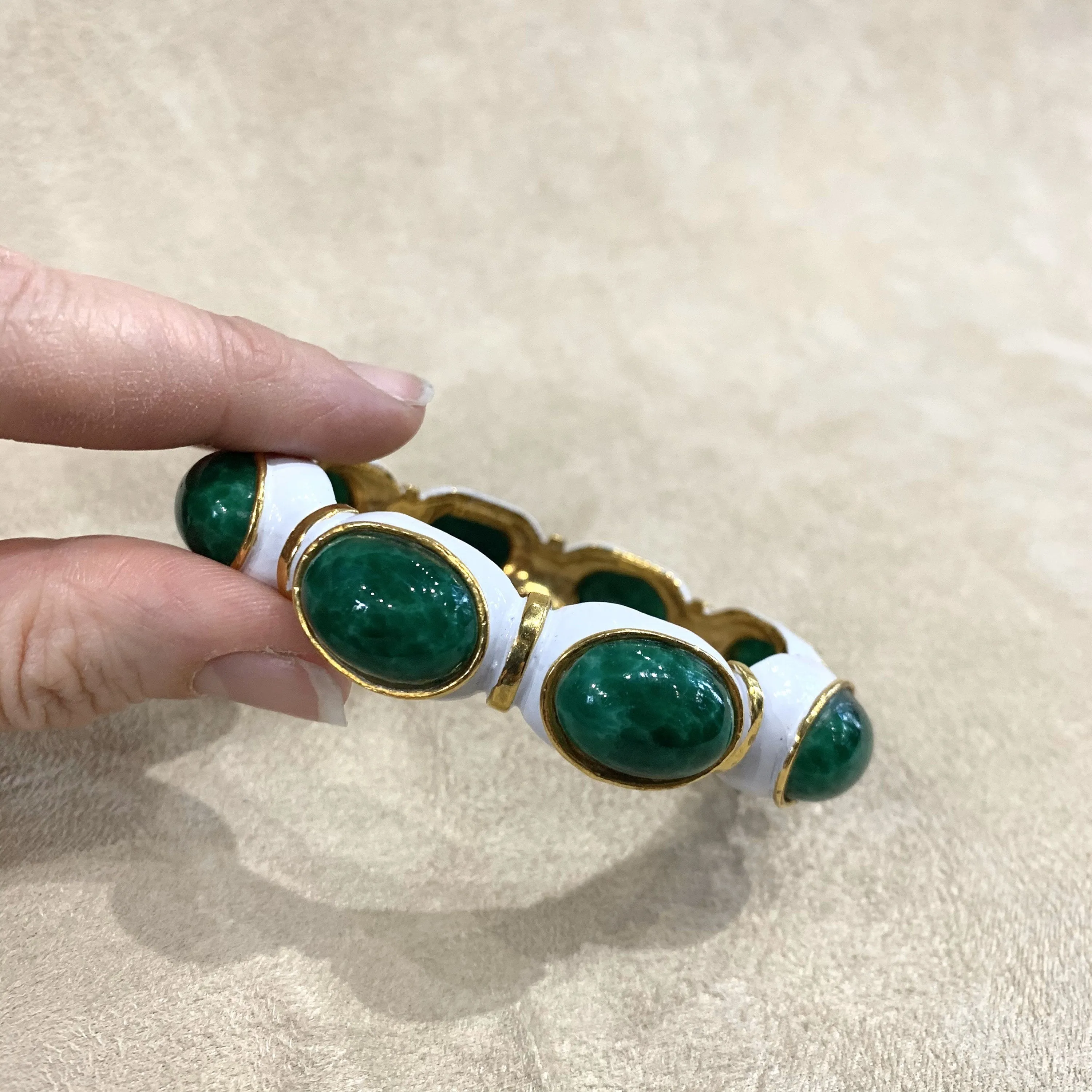 Vintage Jade green and white bracelet by Robert