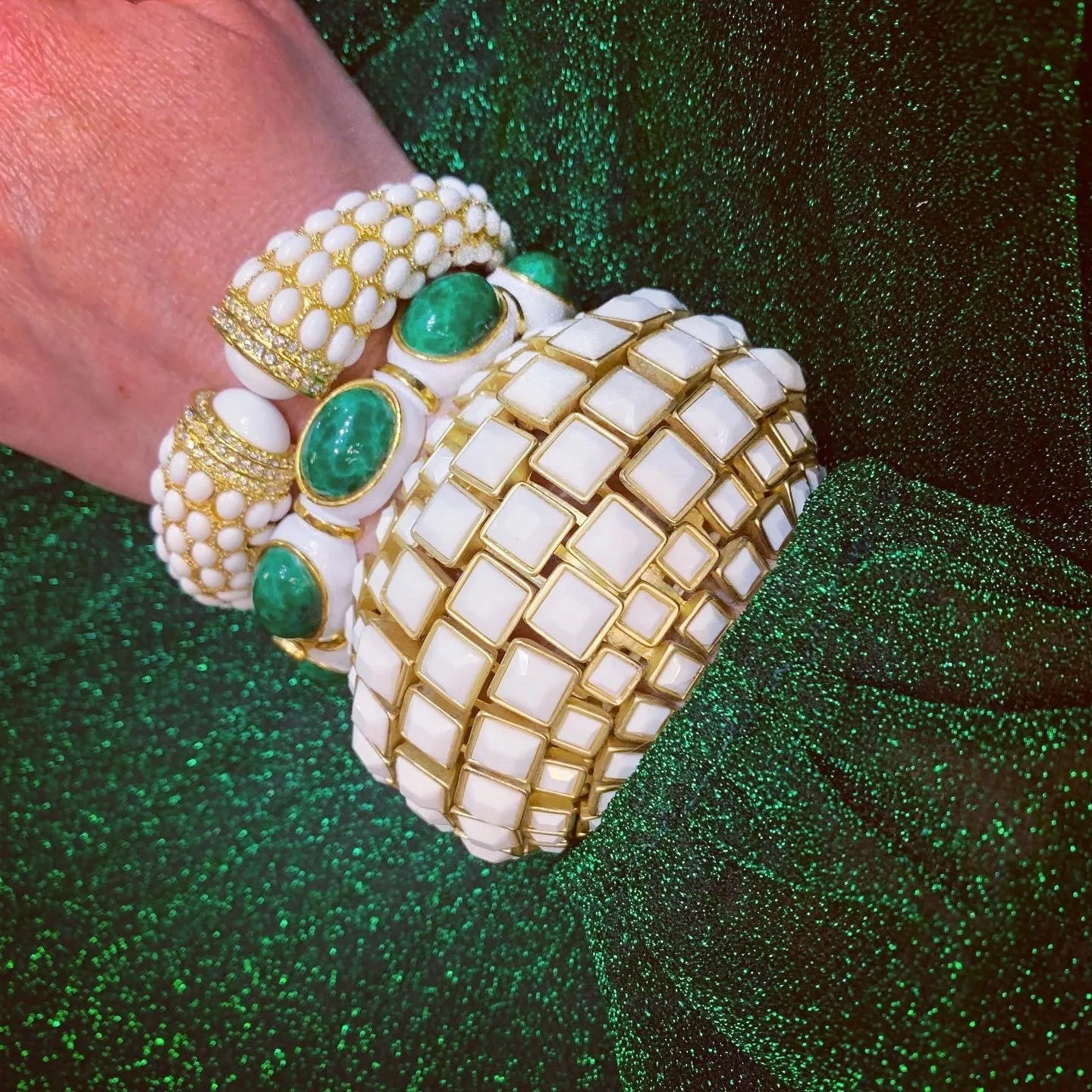 Vintage Jade green and white bracelet by Robert